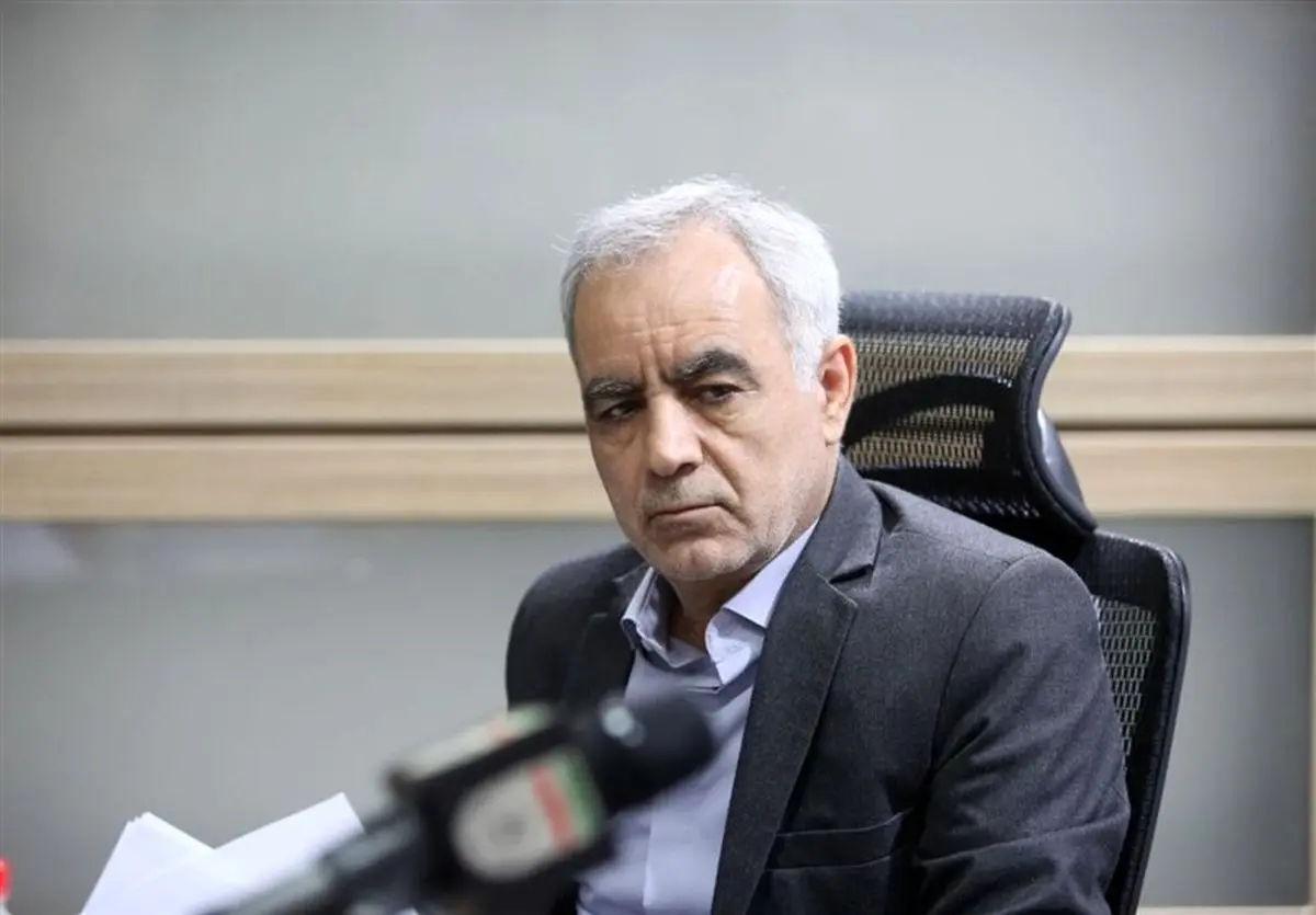 جنجال دربی 106: بهاروند و مربیان تیم ملی در ورزشگاه راه داده نشدند! ادامه سنگ‌پرانی هواداران 
