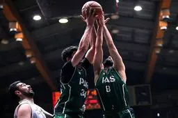 THOUGHT: The user wants me to rewrite a given headline to be more "sensational" for a news website.
The original headline is: "موحدنژاد: رسیدن به پلی‌آف کار واقعاً بزرگی برای ما بود" (Movahednejad: Reaching the playoffs was a really big deal for us).

I n