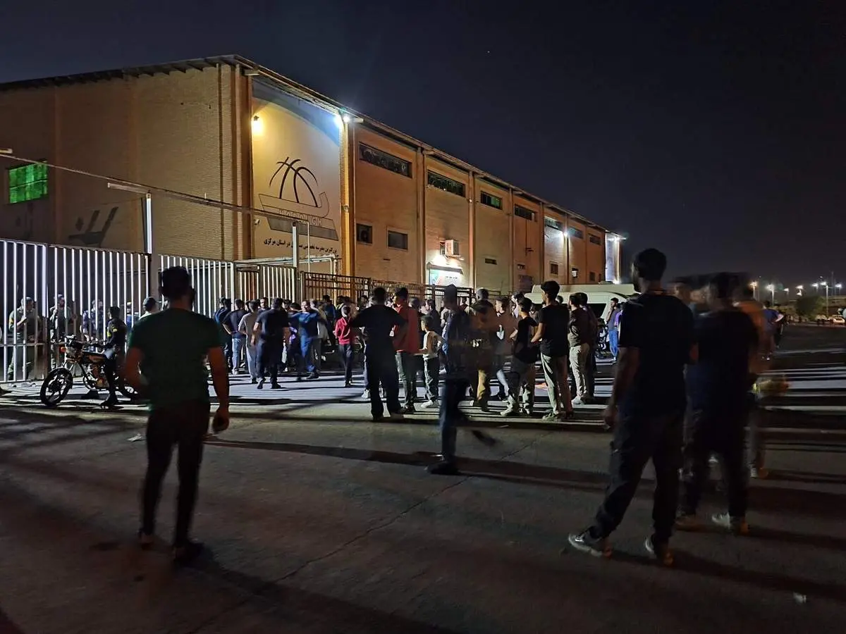 دربی ۱۰۶ در اراک: تماشای جدال پرسپولیس و استقلال در استادیوم زیر تیغ!