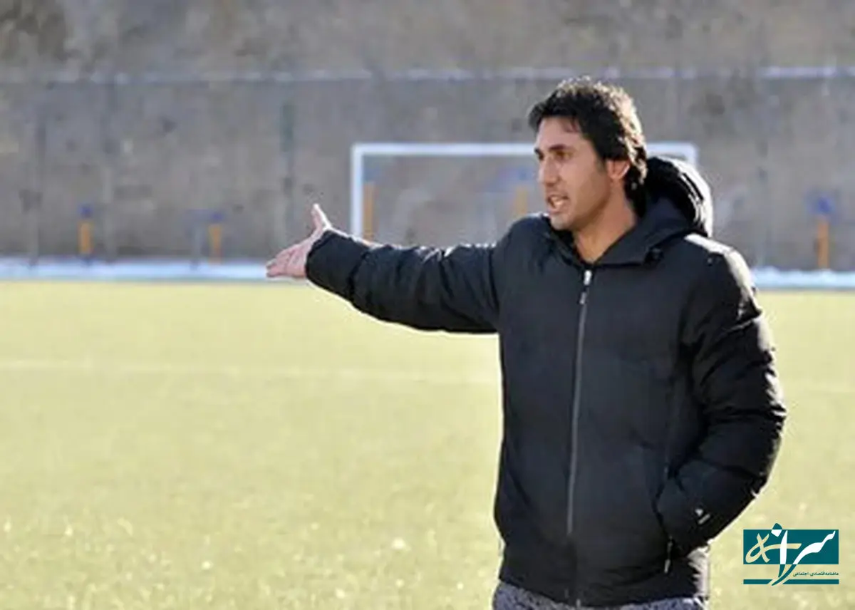 سرمربی پرسپولیسی استعفا داد