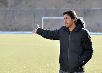 سرمربی پرسپولیسی استعفا داد