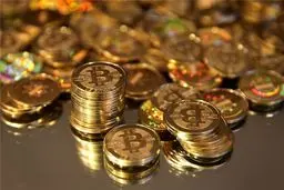 بیت کوین در آستانه انفجار! سرمایه شما در ۹ بهمن ۱۴۰۴ به کجا می‌رود؟