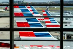 فاجعه پروازی در آمریکا: تعطیلی دولت، آسمان را به آشوب کشاند!