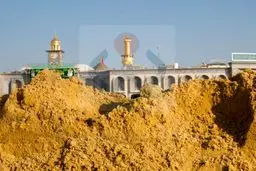 نمایان شدن شن زرد در نزدیکی حرم امام حسین (ع) / این همان شن صحرای کربلا است که واقعه کربلا در آن رخ داد