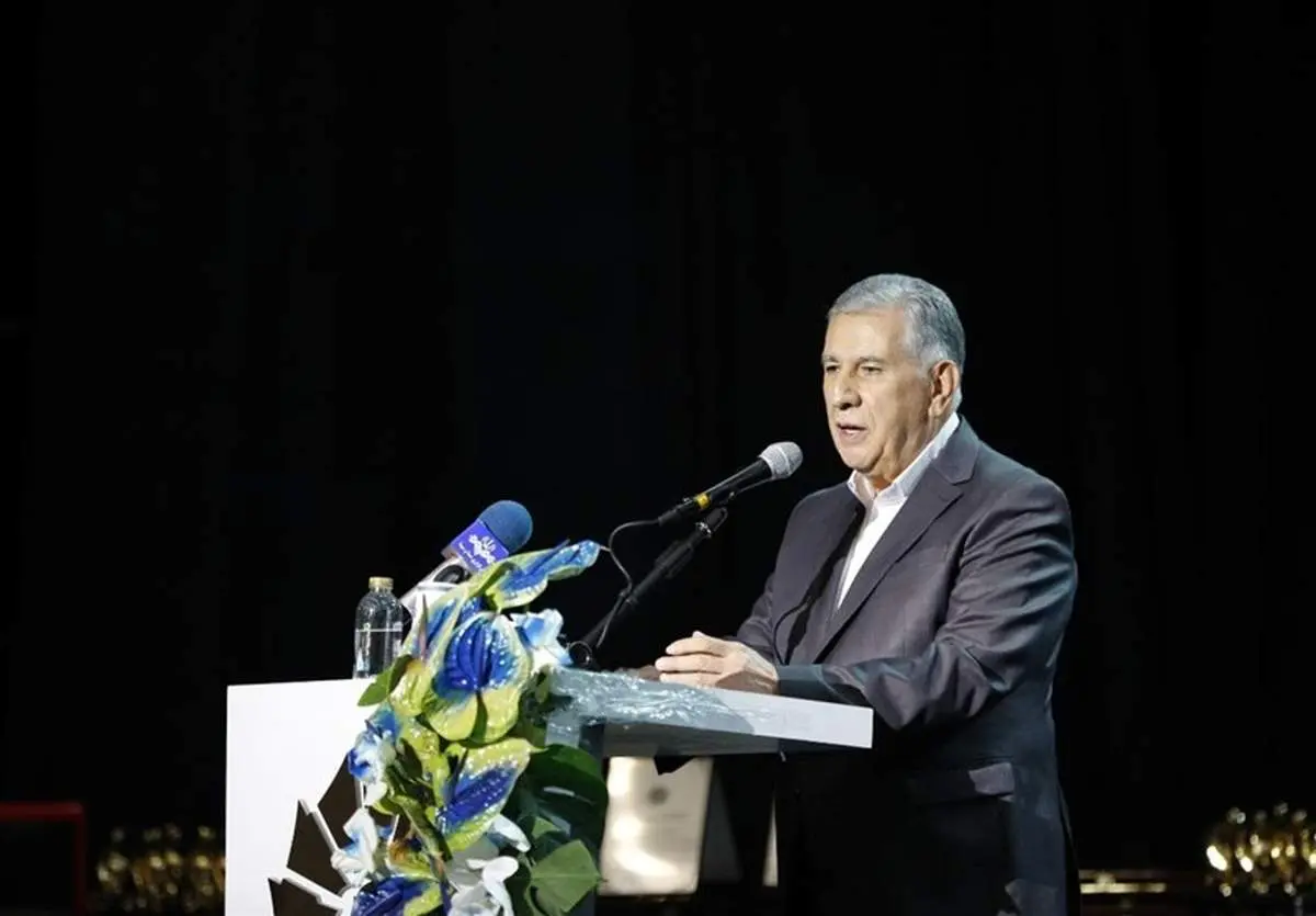 تالار دوم مرکز مبادله: آیا معجزه صادراتی در راه است یا وعده‌ای دیگر؟