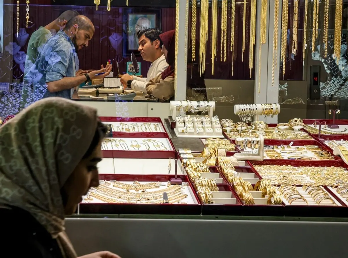 فوری: زلزله قیمتی در بازار طلا و سکه! سکه امامی رکورد زد، طلای ۱۸ عیار هم اوج گرفت - آخرین قیمت‌ها را اینجا ببینید!