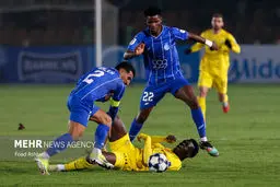 استقلال در زمین بزرگتر ندارد؛ نیمکت‌نشینان قربانی مدیریت اشتباه می‌شوند؟