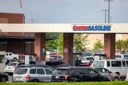 فاجعه در راه؟ هشدار تکان‌دهنده درباره بنزین 3 دلاری در آمریکا!