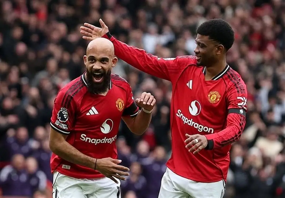 یونایتد ۱۰ نفره تاتنهام را در اولدترافورد له کرد!