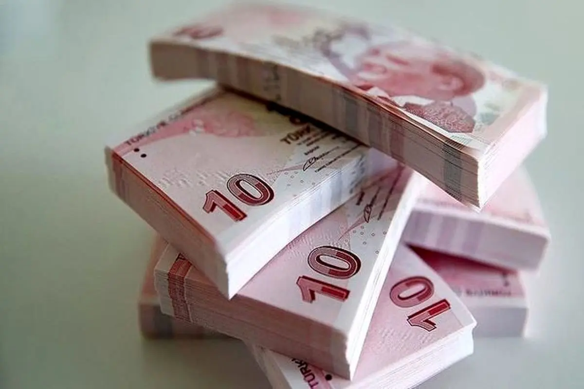 لیر به سیم آخر زد! قیمت امروز چهارشنبه ۱۰ دی، همه را شوکه کرد