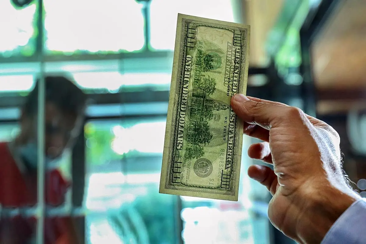 پول‌های خارجی به ایران سرازیر شد