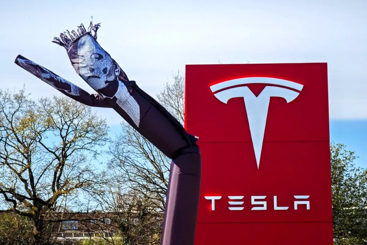 تسلا با این محصول به ایران آمد + عکس و قیمت