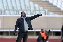 فوری: فجر استقلالی‌ها را خرد کرد؛ این پیروزی، زخم عمیقی بر قلب آبی‌ها گذاشت! (عکس)