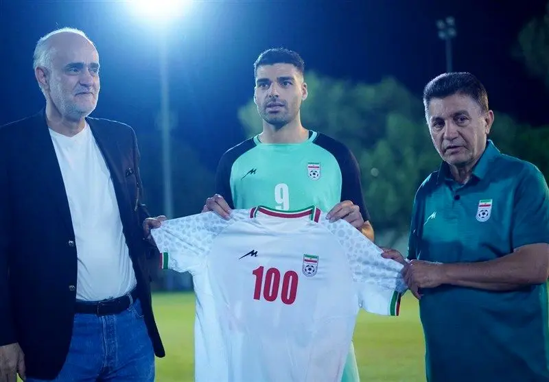 طارمی با پیراهن شماره ۱۰۰ تیم ملی: اسطوره‌سازی یا حاشیه‌سازی؟