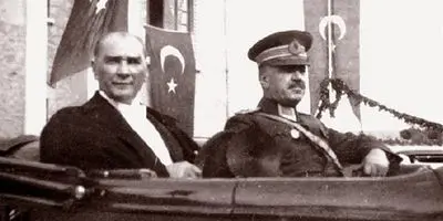 دموکراسی ترکیه در 102 سالگی: سکوت مرگبار تحلیلگران ترک!