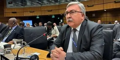 اولیانوف: ایران، سرنوشت برنامه هسته‌ای‌اش را خودش رقم می‌زند