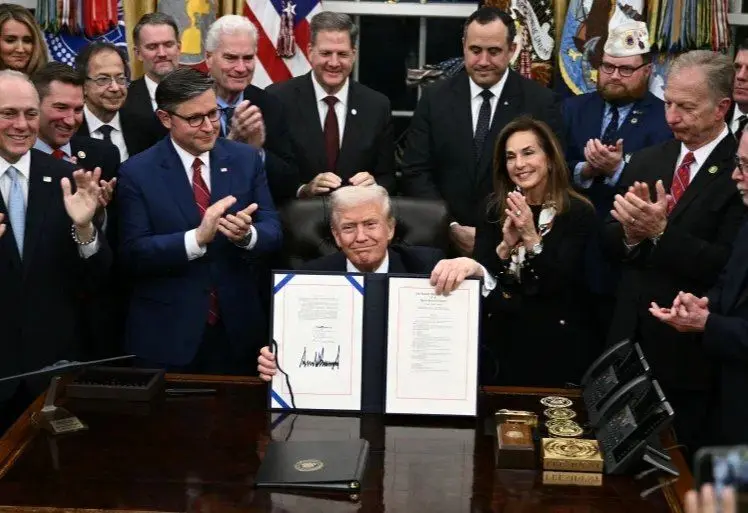 ترامپ در آخرین لحظه، پایانی خونین برای تعطیلی تاریخی آمریکا رقم زد؟