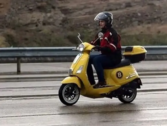 آموزش موتورسواری باید توسط مربیان زن انجام شود