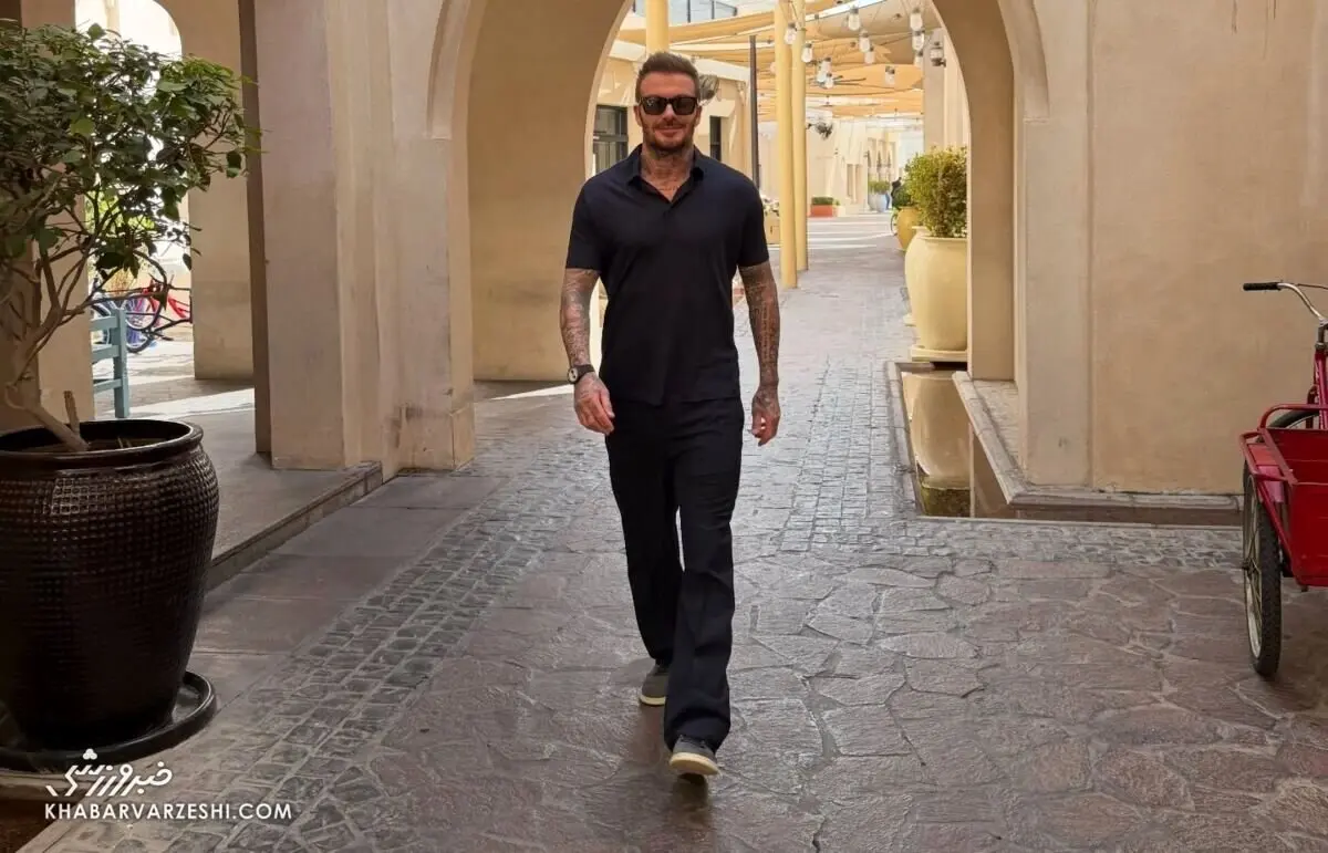 عکسی از بکهام درحال خوردن جوجه با ماست