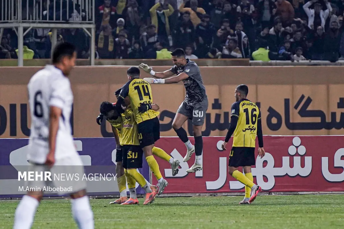 سپاهان از بحران گلزنی دیگران سوءاستفاده کرد!