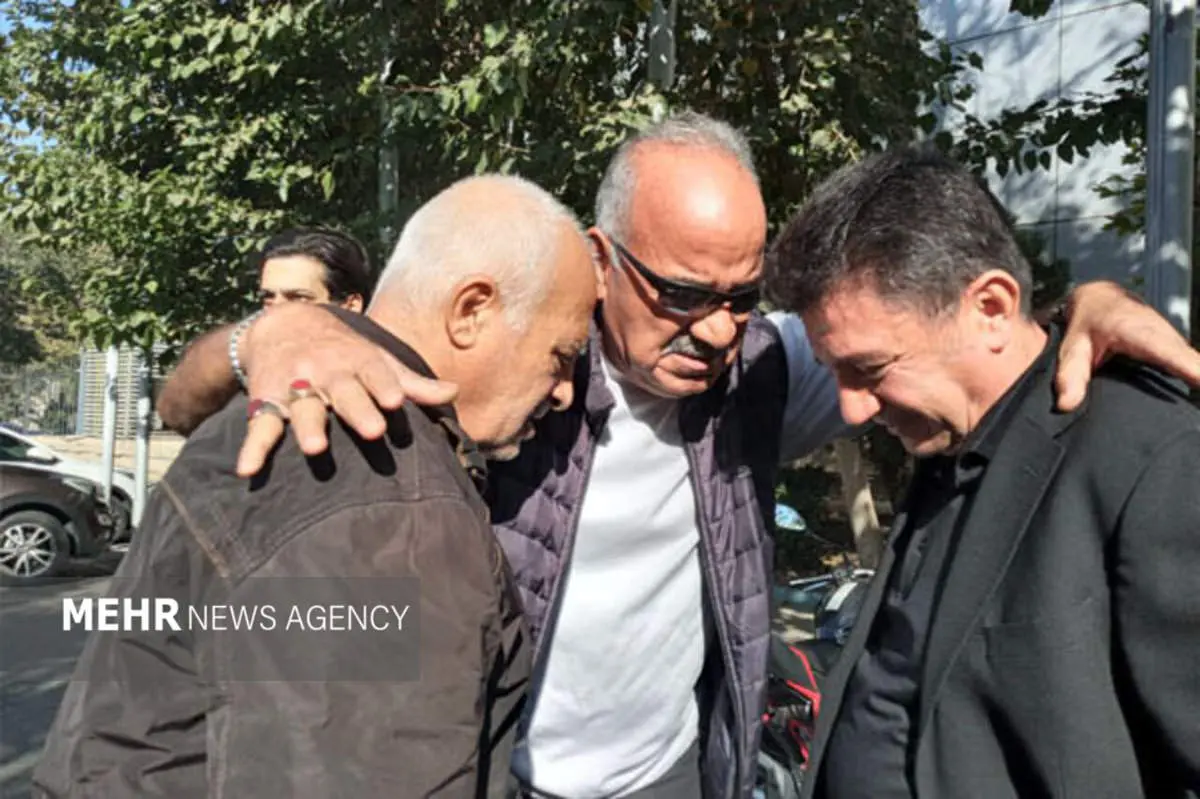 قلعهنویی: بازیکنان میلیاردی باید به گدایان دیروز فوتبال باج بدهند!