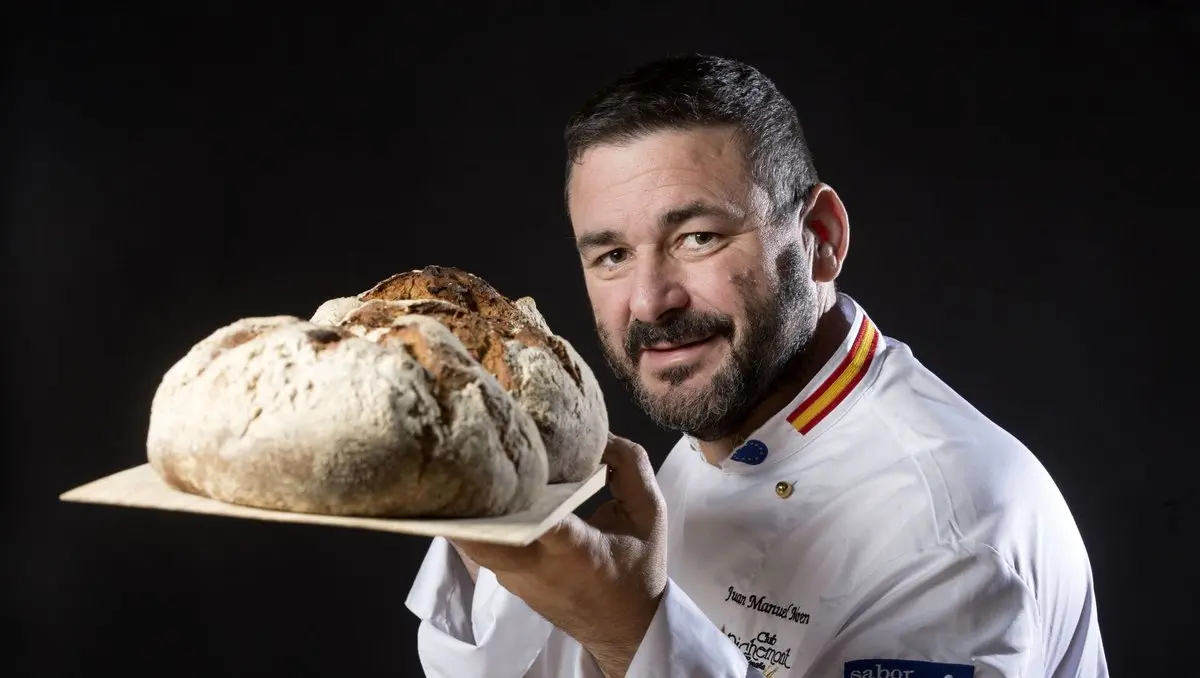 نان طلا از راه رسید / قیمت ۸۲۰ میلیون تومان!