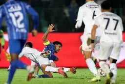 استقلال غرق در سکوت: پنالتی مسلم ما در بازی با ملوان نادیده گرفته شد!