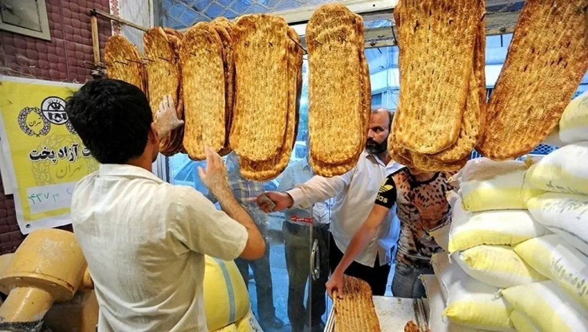 فاجعه مصرف آرد توسط اتباع غیرمجاز: ۷ کیلو آرد در ماه برای هر نفر، دو برابر تهرانی‌ها! حذف ۴۵۰ هزار نفر، سهم ۵۵۰۰ تنی آرد تهران را آزاد کرد