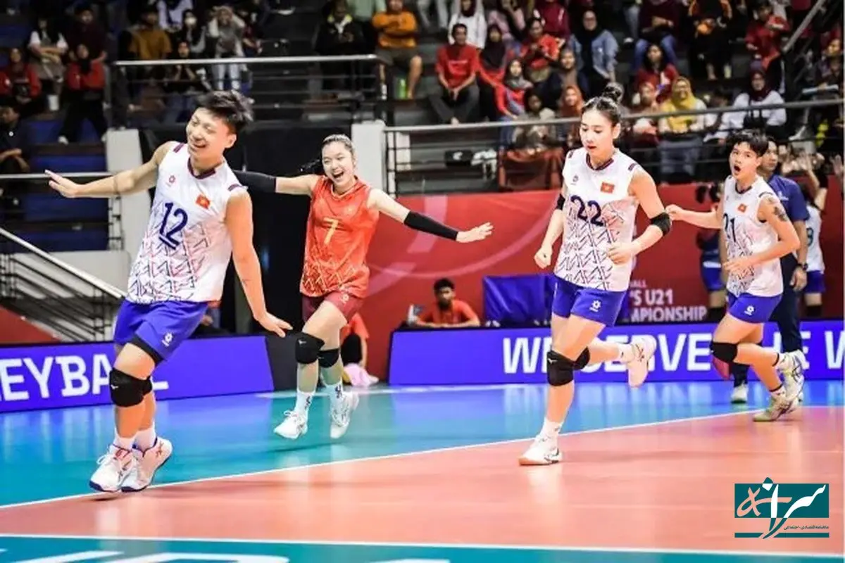 ۲ بازیکن والیبال زنان، پسر هستند! 