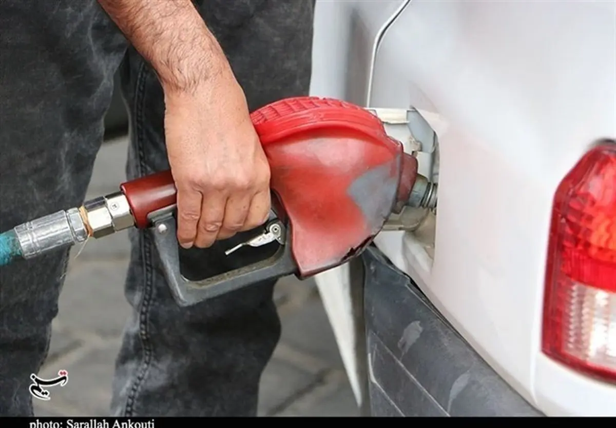 تشکل‌های دانشجویی: نه به واردات بنزین، بله به گرانی بنزین؟