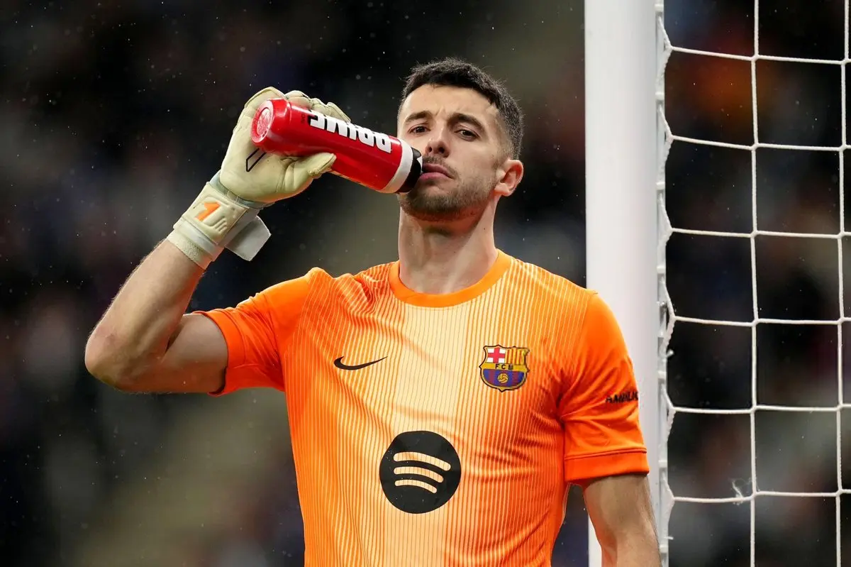 ۸ گلِ مرگبار که بارسا نخورد: راز ستاره مرموزی که کاتالان‌ها را نجات داد!