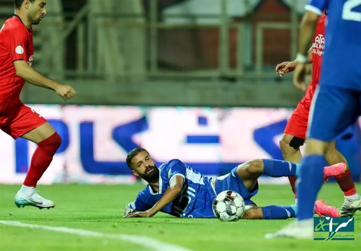 کار مدافع استقلال بیخ پیدا کرد