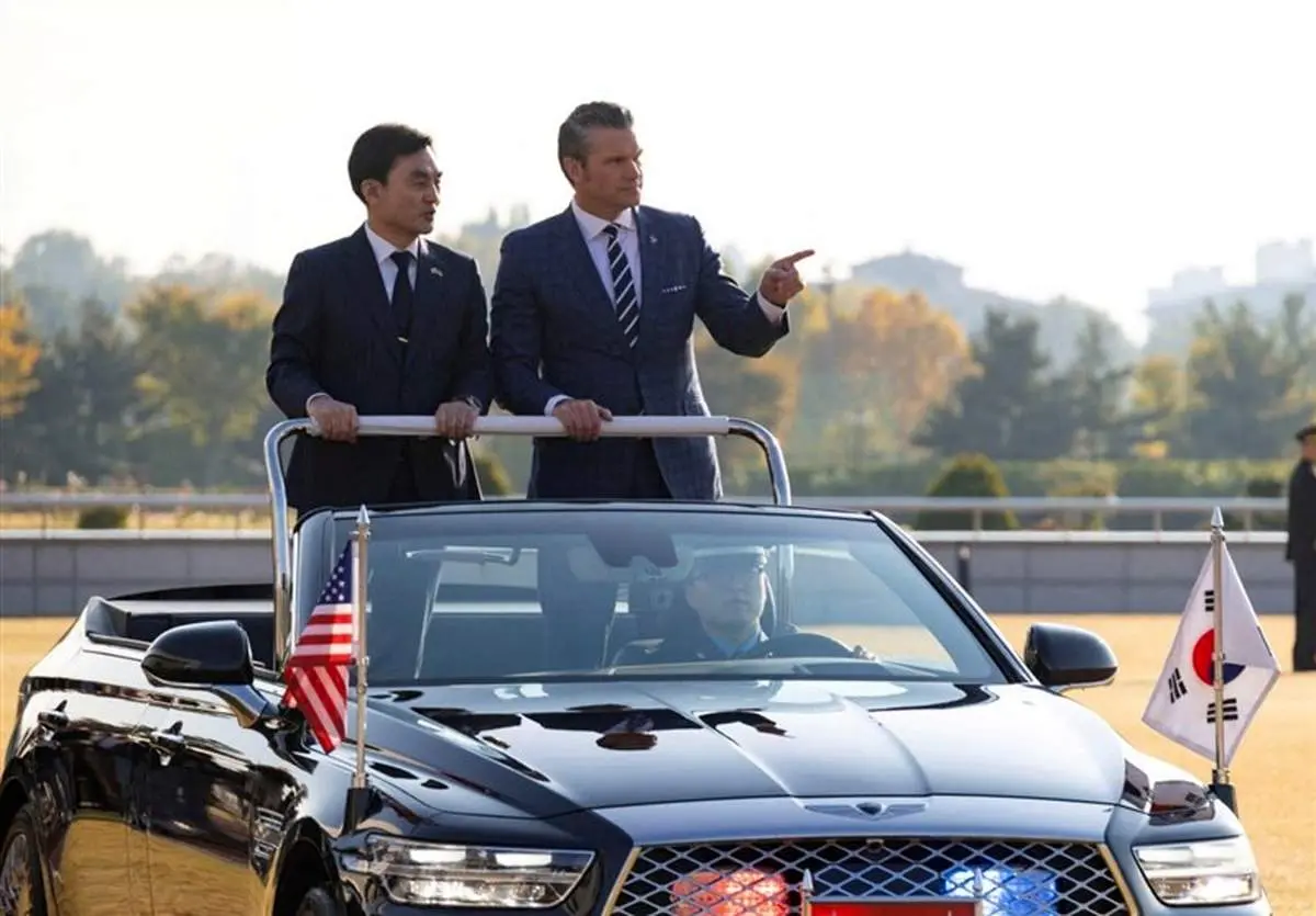 کره شمالی با حضور وزیر جنگ آمریکا در مرز، آتش‌بازی موشکی کرد!