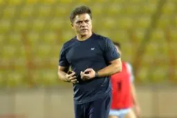 فوری و جنجالی: سرمربی شمس آذر: قرارداد نازون بودجه ۳ سال ماست! تراکتور شق‌القمر نکرده که اینطور ولخرجی کند!