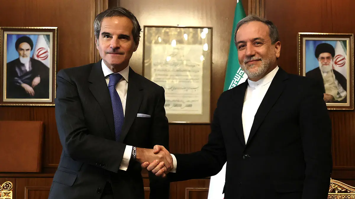 این فرد عامل تعویق مذاکرات ایران و آمریکاست + اثرات اقتصادی