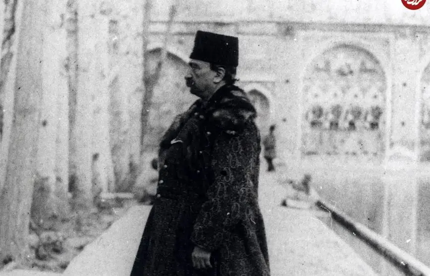 عکس متفاوت از ناصرالدین شاه با استایل خاص