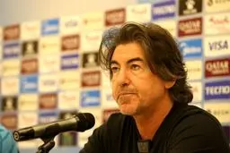 ساپینتو در تله افتاد! کمیته انضباطی چگونه پای سرمربی استقلال را سوزاند؟