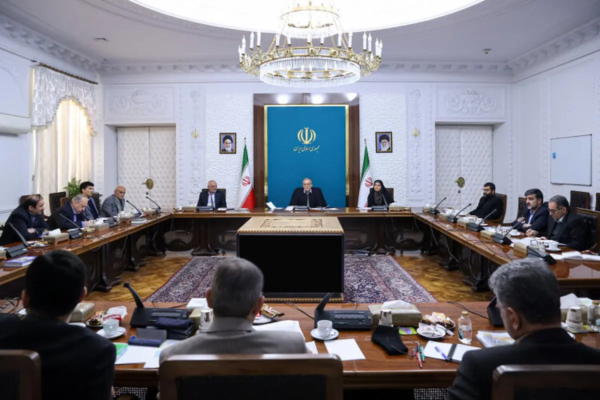 پزشکیان جنجال به پا کرد: مبارزه با قاچاق سوخت از کله‌گنده‌ها آغاز شود!