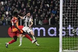 کامبک نیمه تمام یووه: واکنش جنون‌آمیز هواداران که دنیا را شوکه کرد! باور نمی‌کنید!