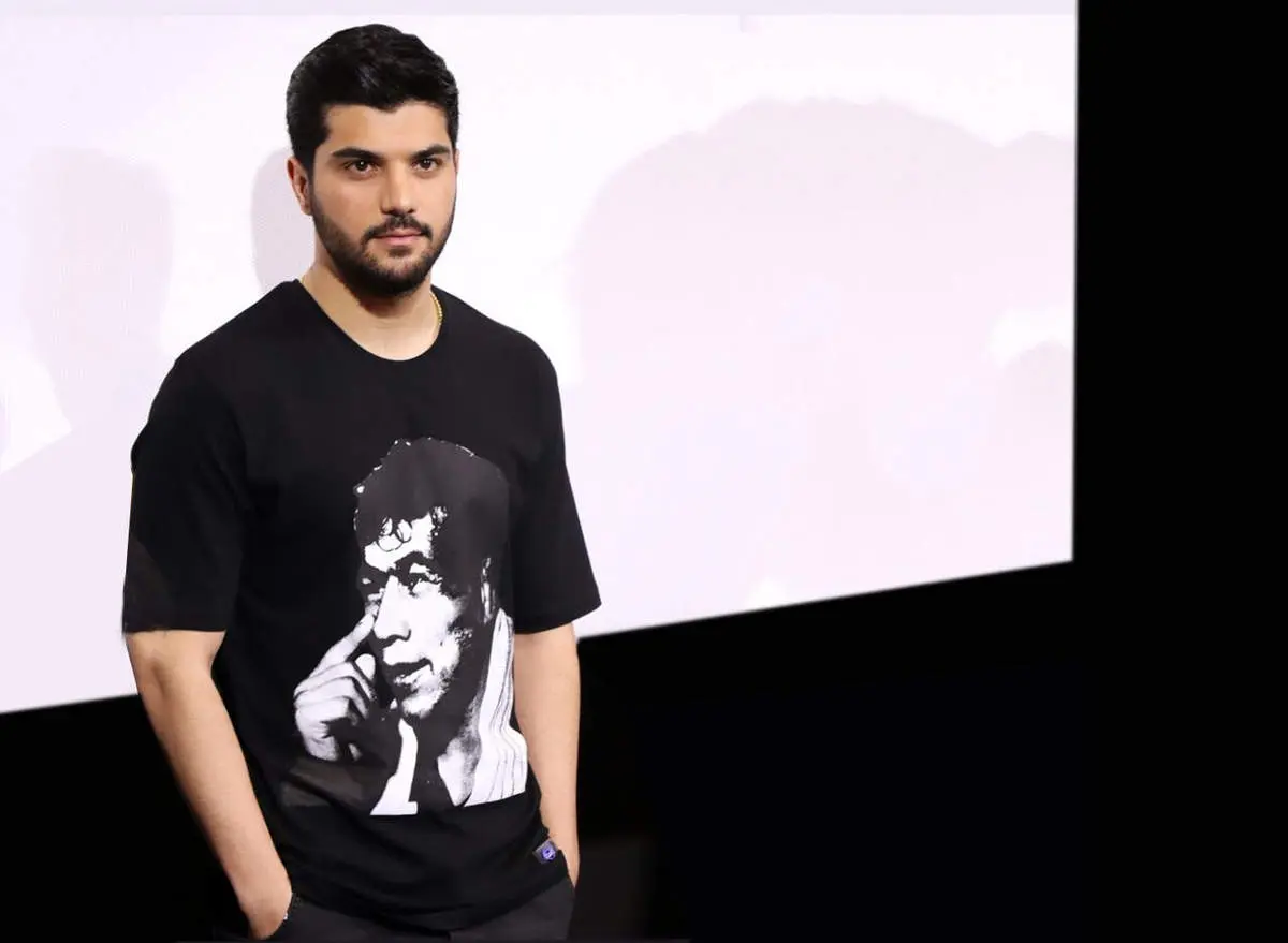 رقص سینا مهراد در لباس دامادی + فیلم