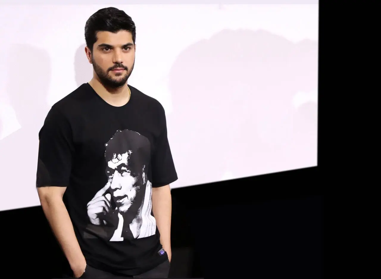 رقص سینا مهراد در لباس دامادی + فیلم