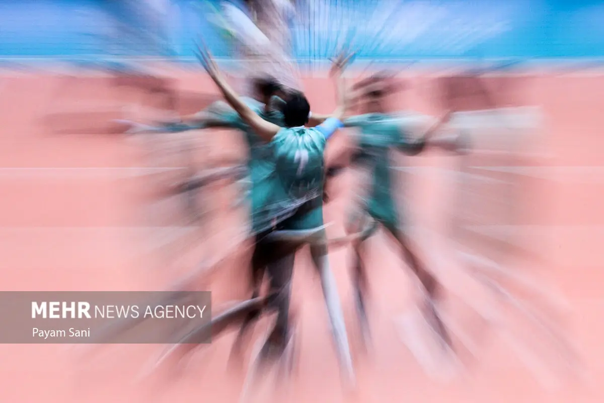 جنجال کاخ والیبال در آزادی: کمپ ۵ هزار متری و سوالات بی‌پاسخ از هزینه‌ها!