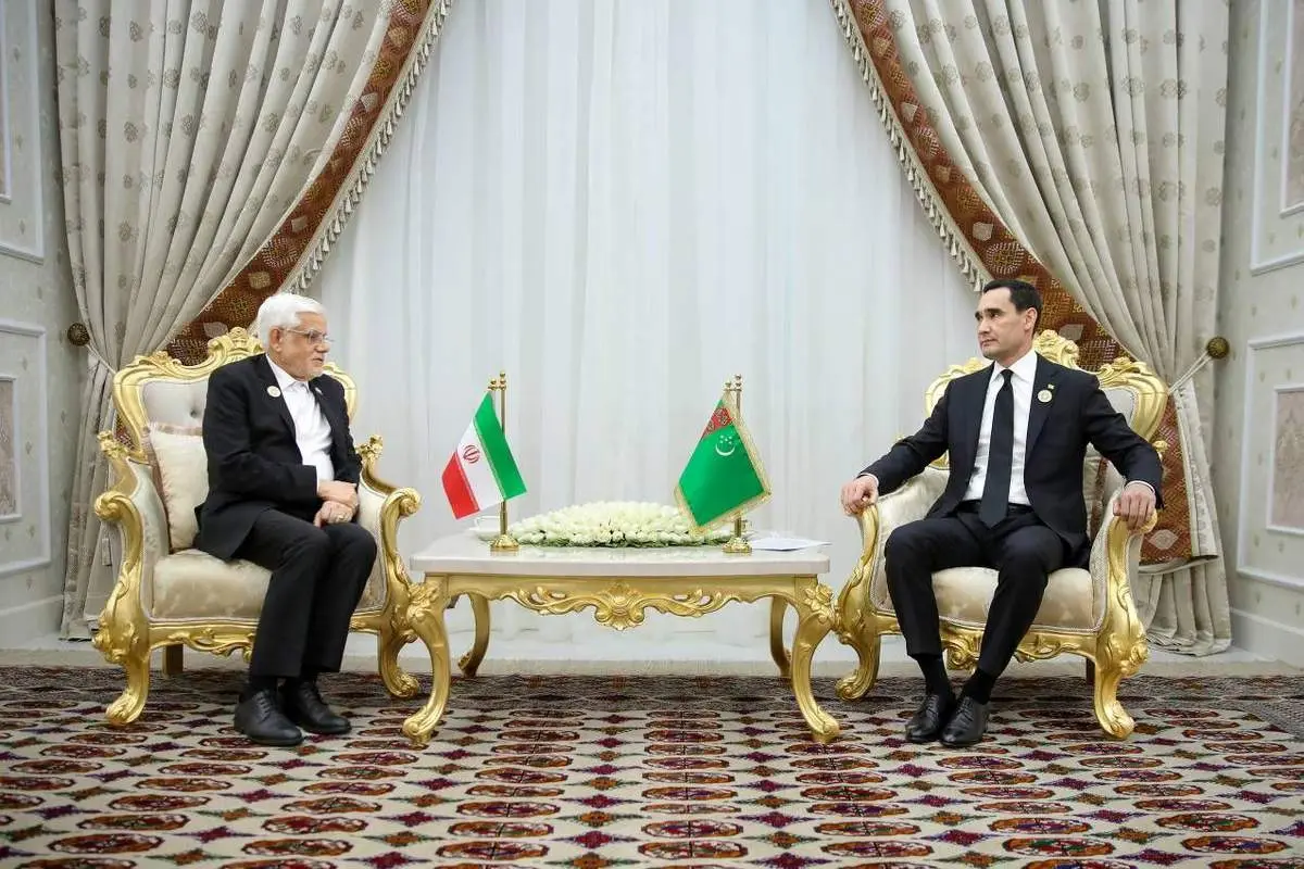 دیدار دکتر عارف با رئیس جمهور ترکمنستان