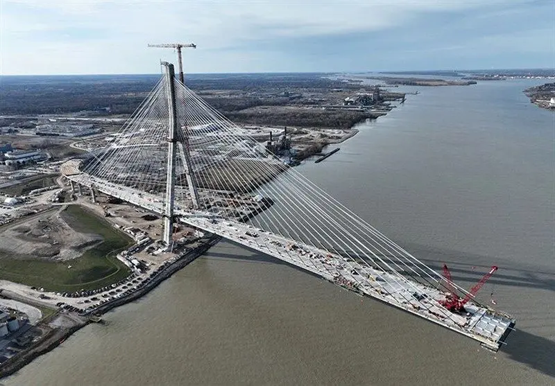 تهدید شوکه‌کننده ترامپ: آیا پل مرزی آمریکا-کانادا هرگز افتتاح نمی‌شود؟