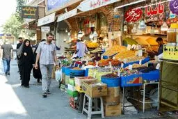 اقتصاد ایران در آستانه فروپاشی: چه بلایی بر سر مردم می‌آید؟