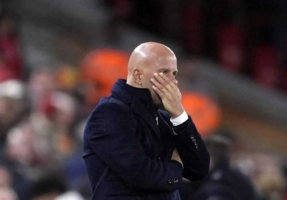 اشلوت زیر آوار انتقادات: آیا سران لیورپول او را هم کنار میگذارند؟