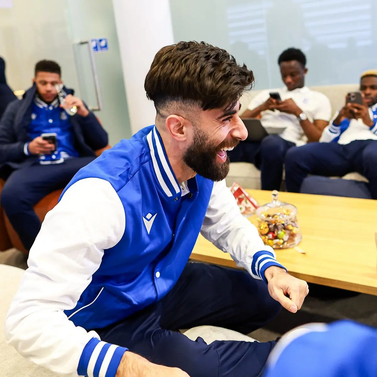 فوری و تکان‌دهنده: چمن مصنوعی فنلاند، قلی‌زاده را قربانی کرد! ستاره ایرانی مهمترین بازی اروپا را از دست داد