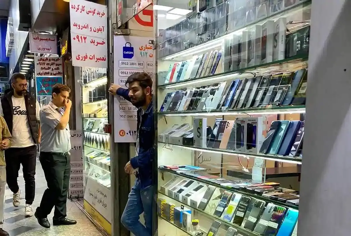 عوام فریبی یا واقعیت؟ قیمت گوشی در ۱۰ آبان ۱۴۰۴ منفجر شد!