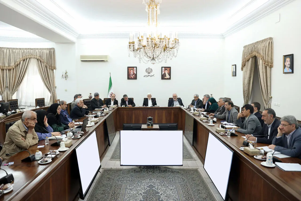 افشاگری عارف: بحران آب با طرحی پنهان، سفره مردم را هدف گرفته است!