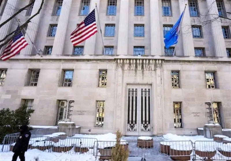 بمب اپستین در کنگره ترکید: آیا اسامی بزرگ سقوط می‌کنند؟